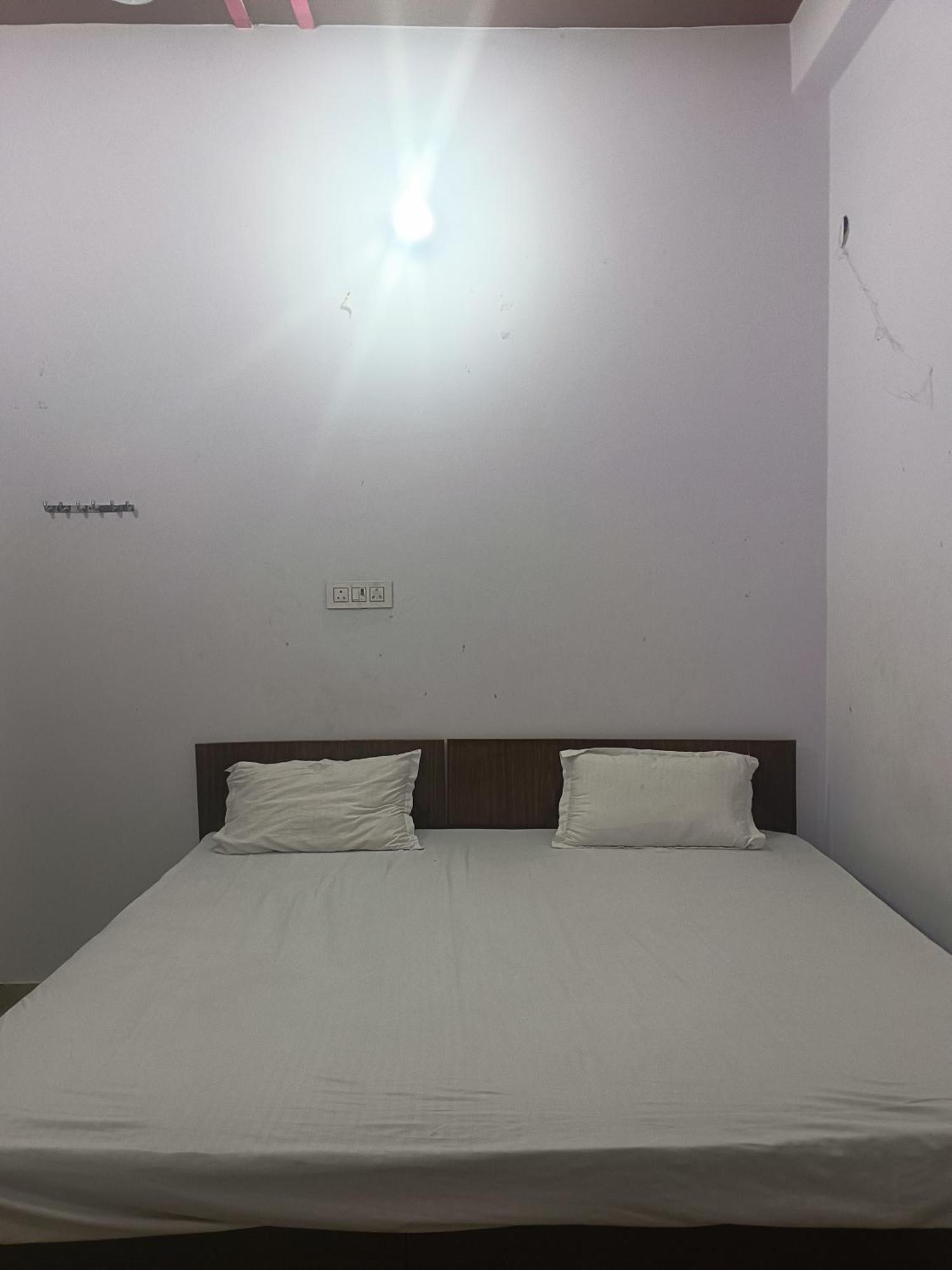 La Ayodhya Residency Hotel Екстериор снимка