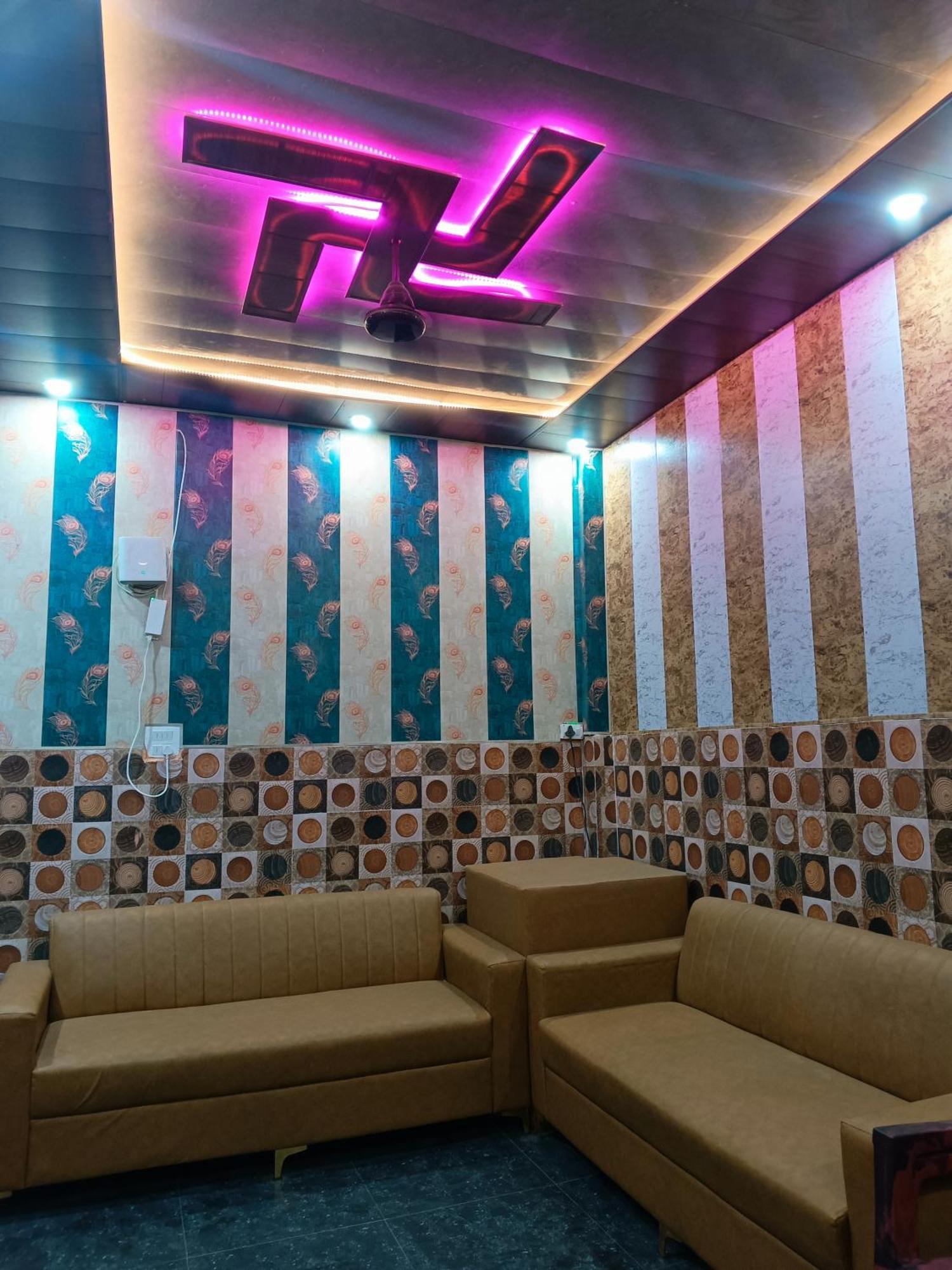 La Ayodhya Residency Hotel Екстериор снимка