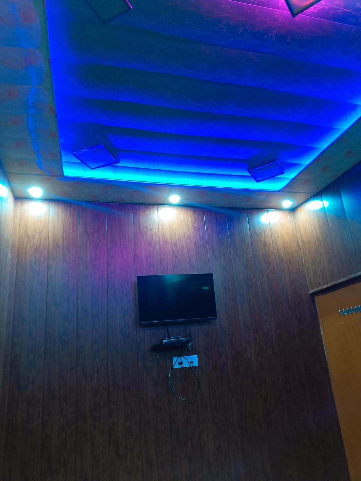 La Ayodhya Residency Hotel Екстериор снимка