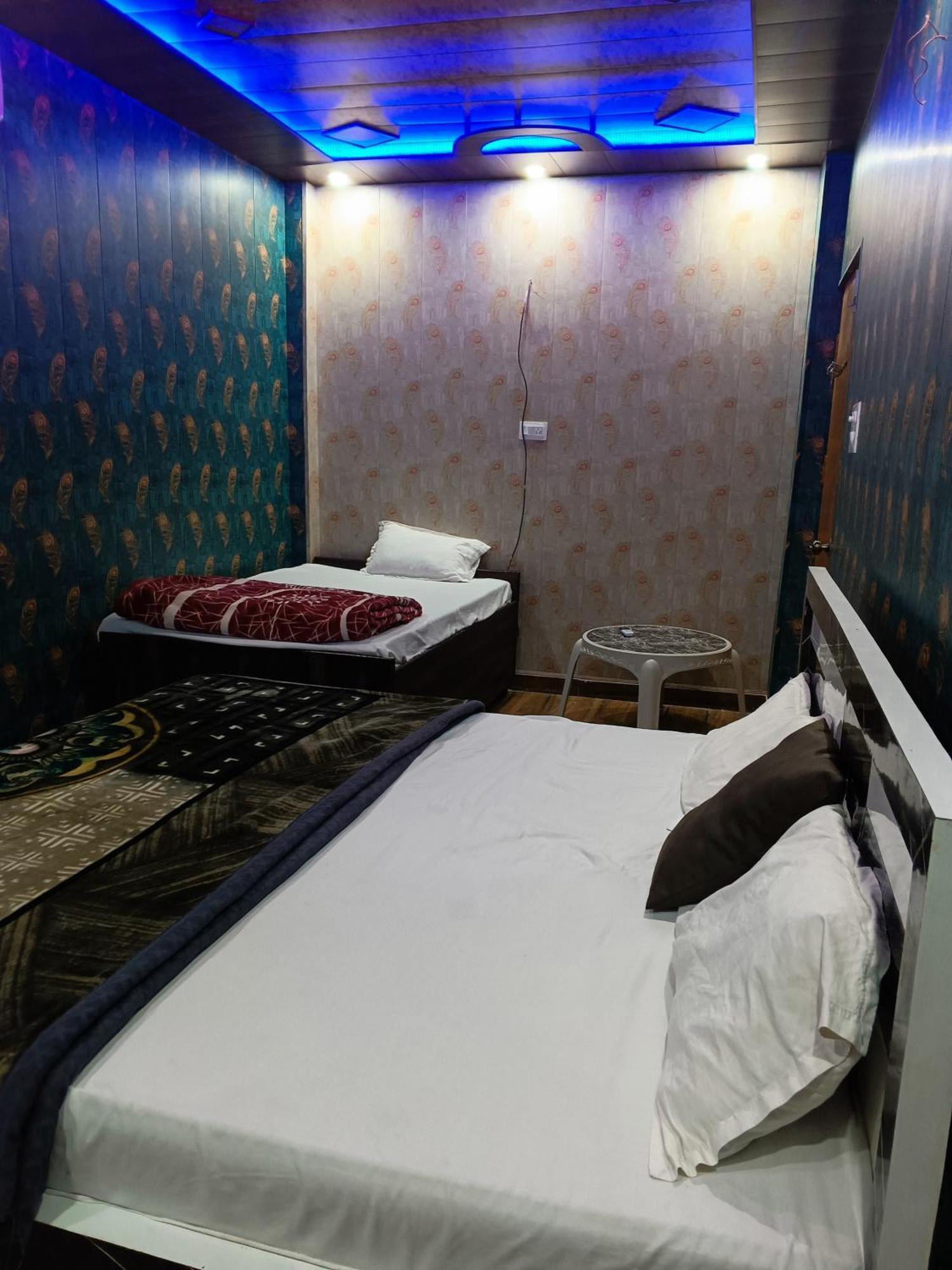 La Ayodhya Residency Hotel Екстериор снимка