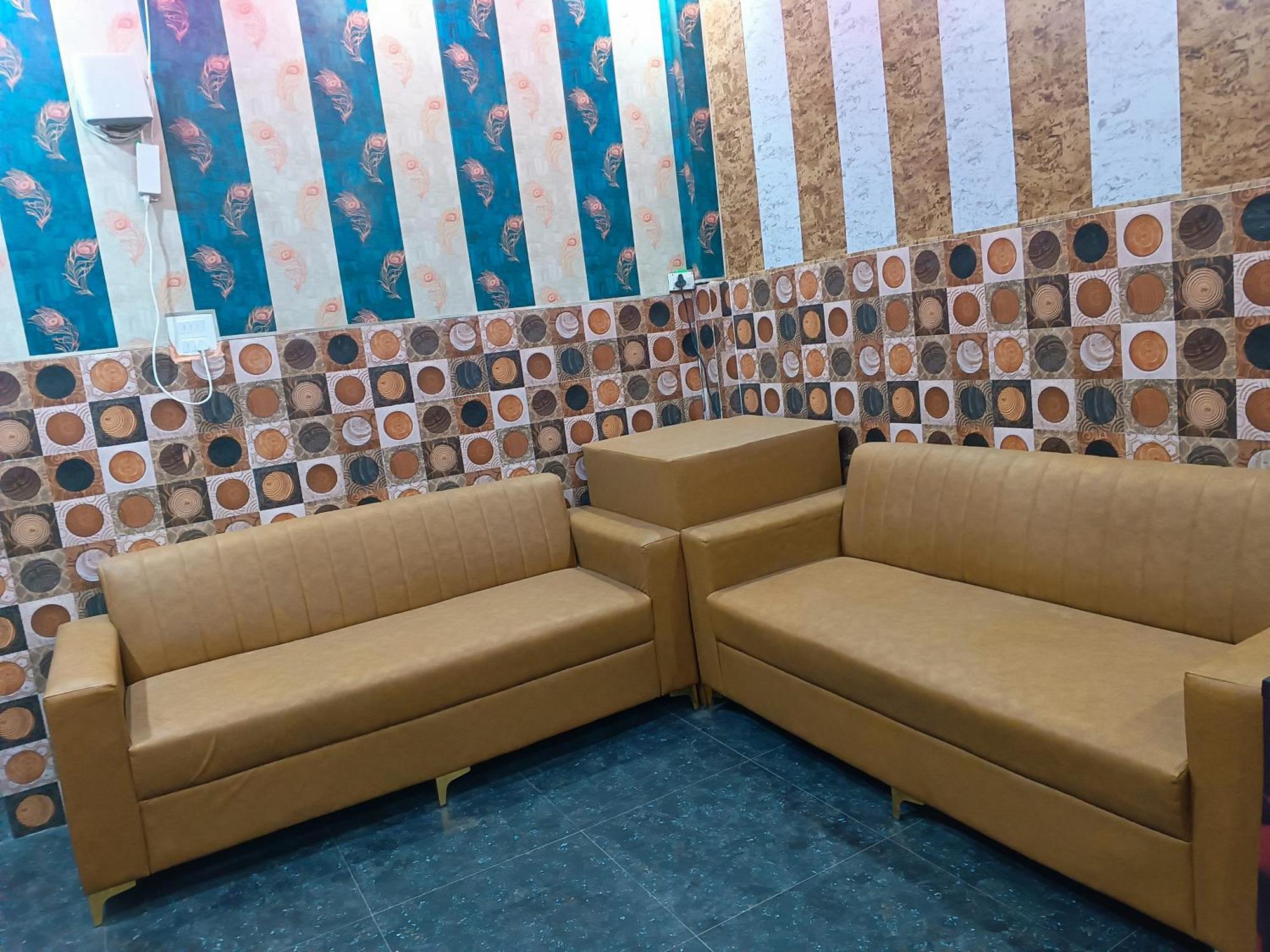 La Ayodhya Residency Hotel Екстериор снимка